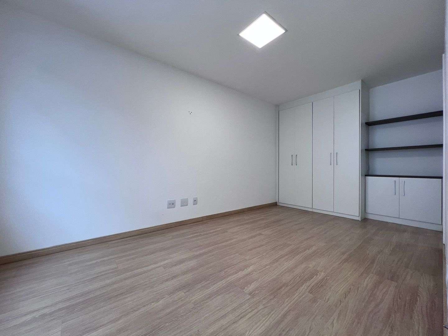 Apartamento à venda com 1 quarto, 45m² - Foto 1