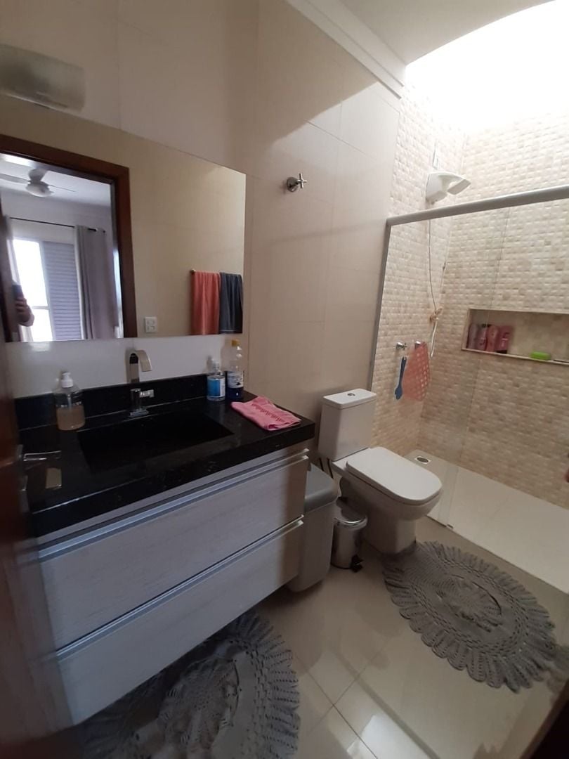 Casa à venda com 4 quartos, 190m² - Foto 17