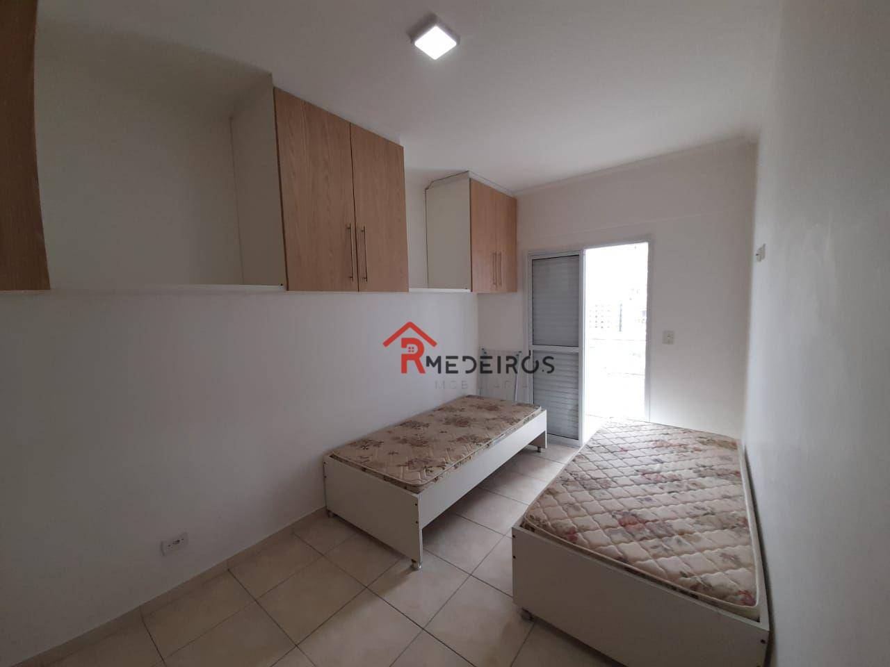 Apartamento à venda com 2 quartos, 70m² - Foto 14