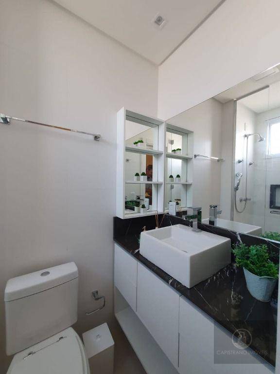 Apartamento à venda com 3 quartos, 121m² - Foto 32