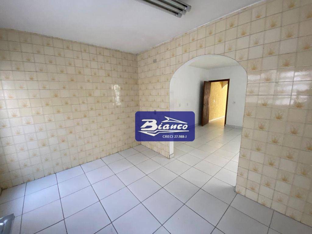 Sobrado à venda e aluguel com 3 quartos, 200m² - Foto 8