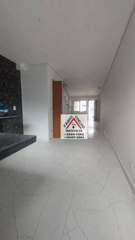 Sobrado à venda com 3 quartos, 110m² - Foto 1