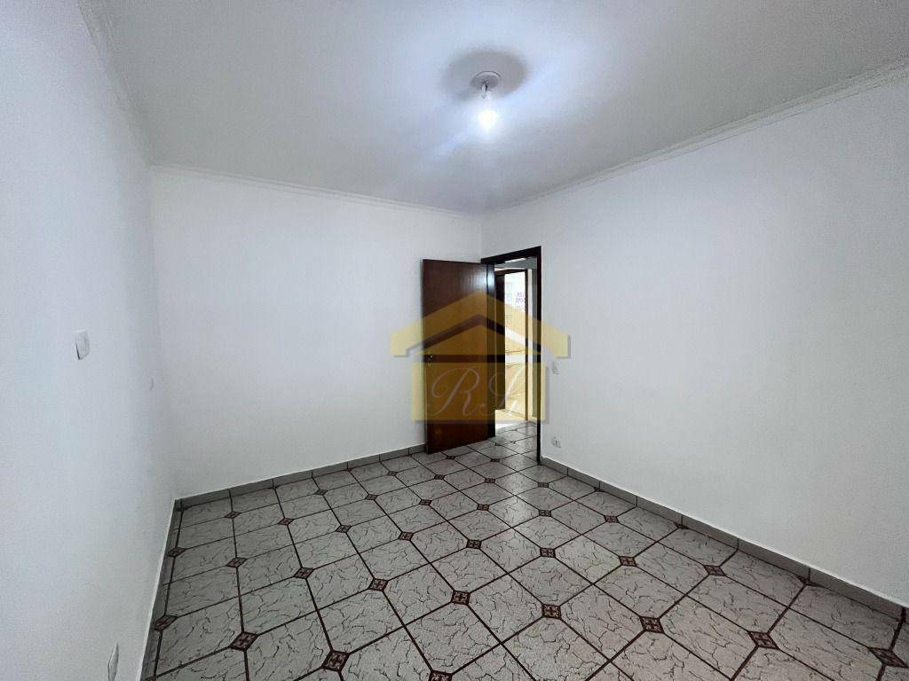 Casa para alugar com 2 quartos, 76m² - Foto 8