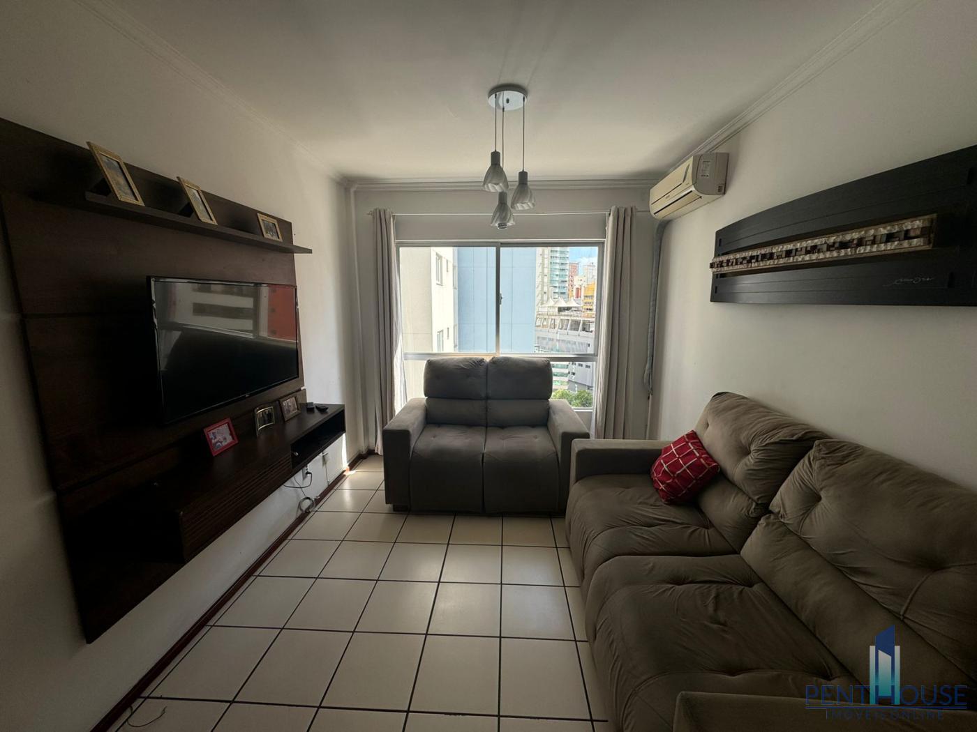 Apartamento à venda com 2 quartos, 68m² - Foto 1