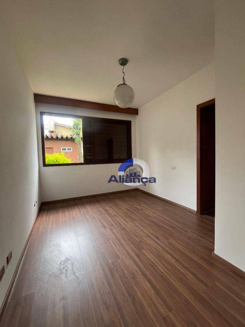 Casa à venda com 4 quartos, 332m² - Foto 12