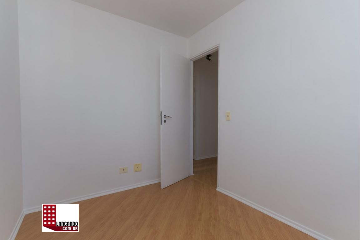 Apartamento à venda com 3 quartos, 65m² - Foto 2