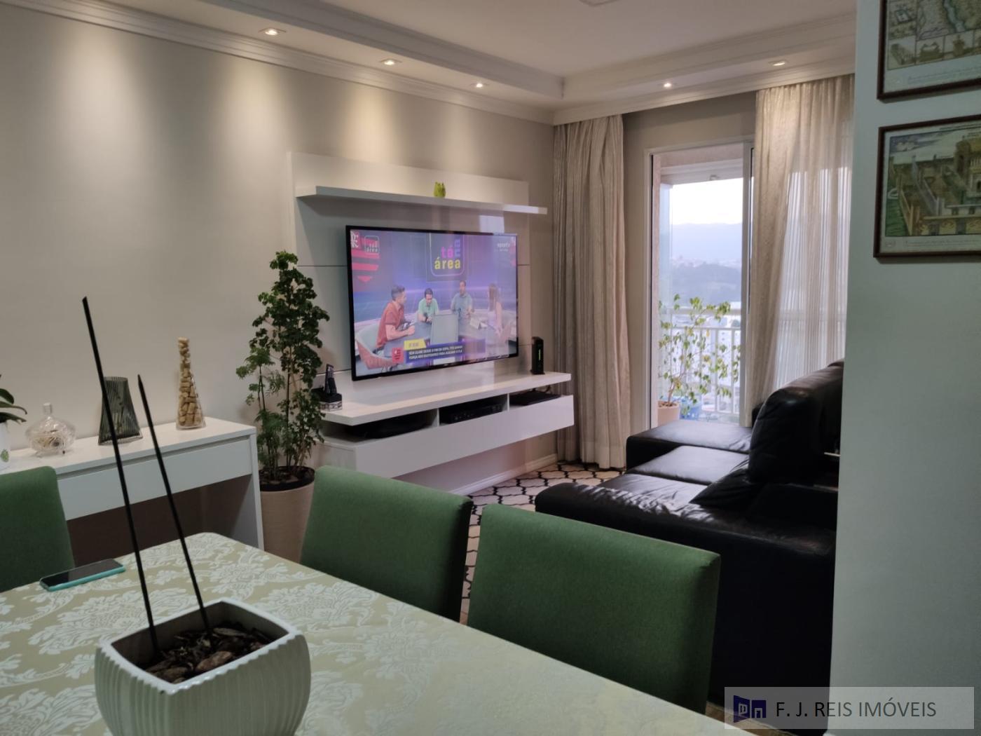 Apartamento à venda com 2 quartos, 62m² - Foto 9