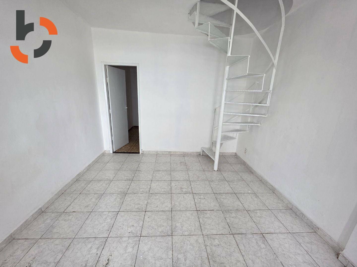 Apartamento para alugar com 1 quarto, 70m² - Foto 4