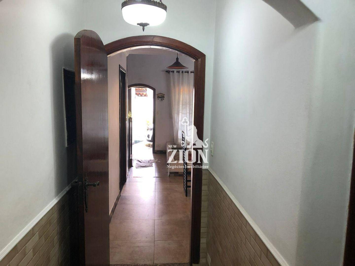 Casa à venda com 3 quartos, 200m² - Foto 25