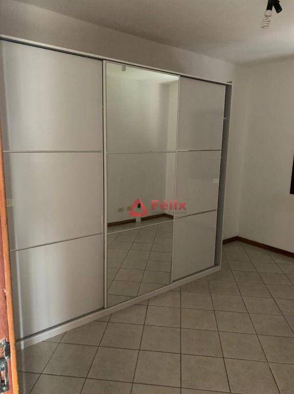 Apartamento à venda com 3 quartos, 120m² - Foto 10