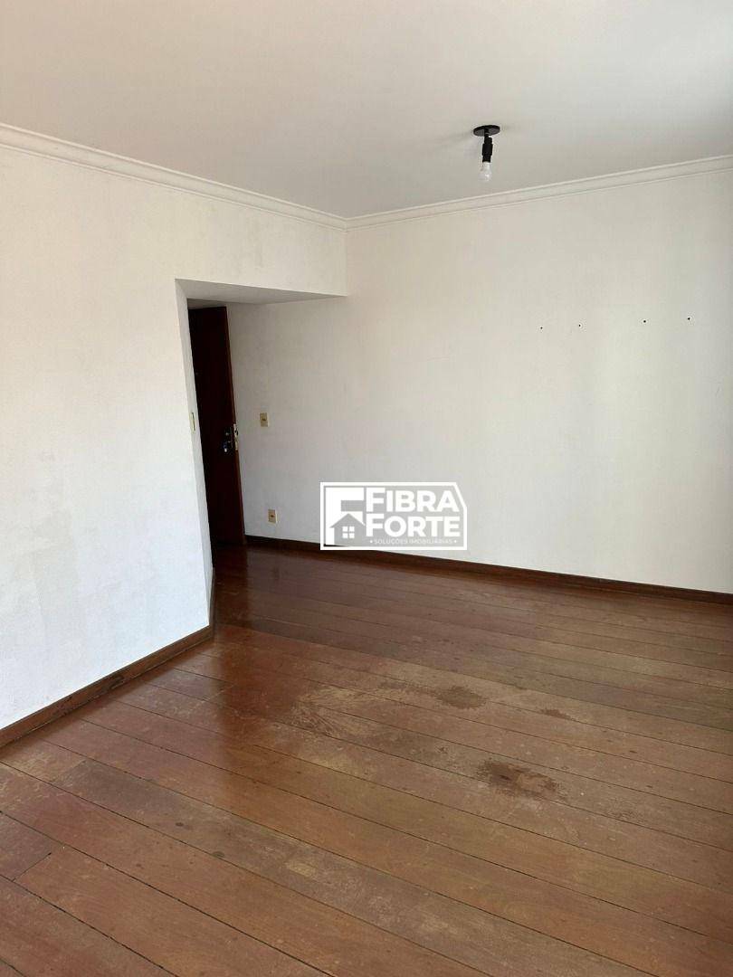 Apartamento para alugar com 3 quartos, 108m² - Foto 4