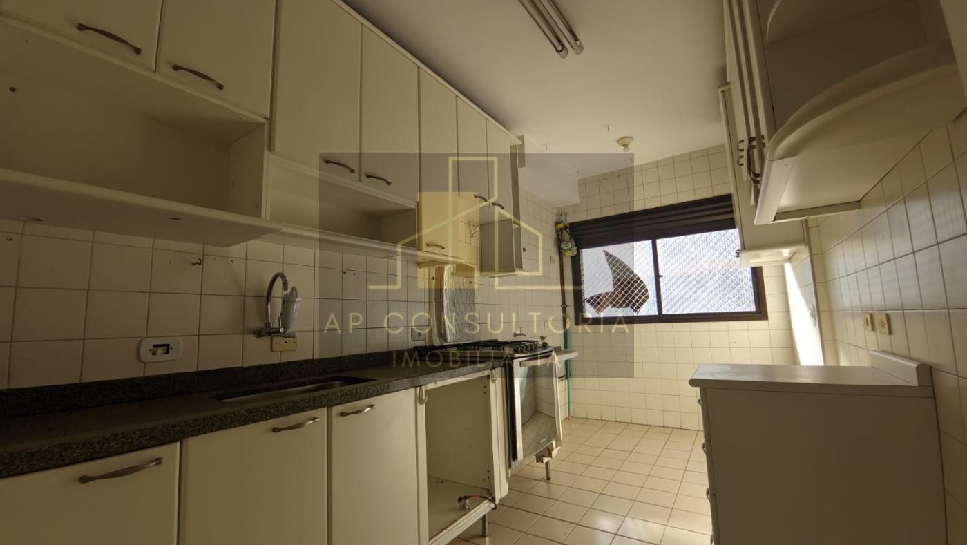 Apartamento à venda com 2 quartos, 74m² - Foto 2