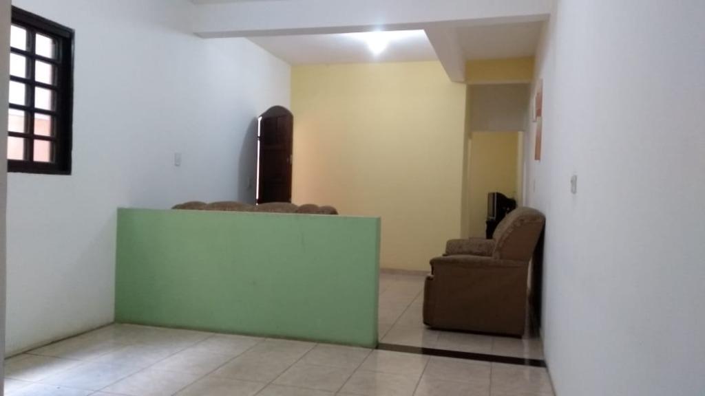 Casa à venda com 1 quarto, 90m² - Foto 2