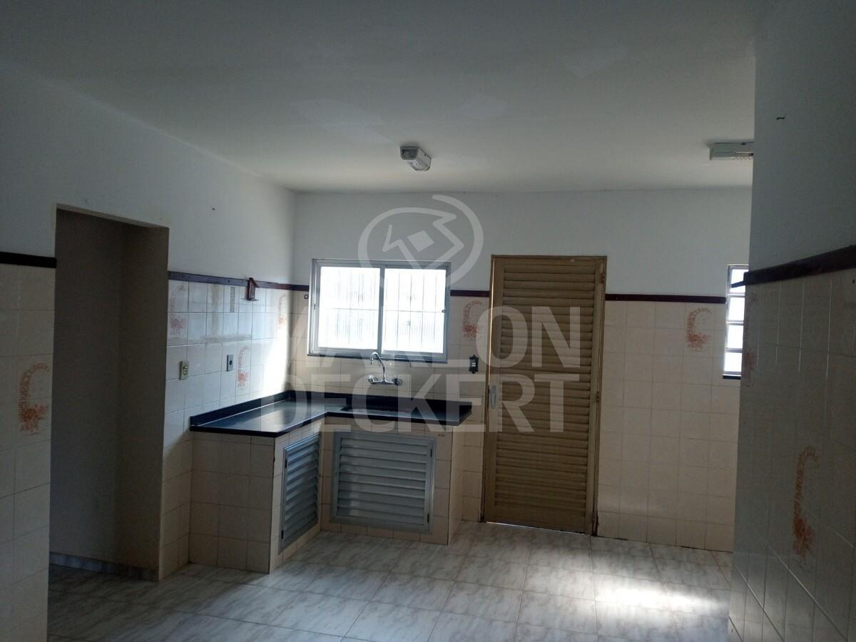 Casa à venda com 3 quartos, 254m² - Foto 13