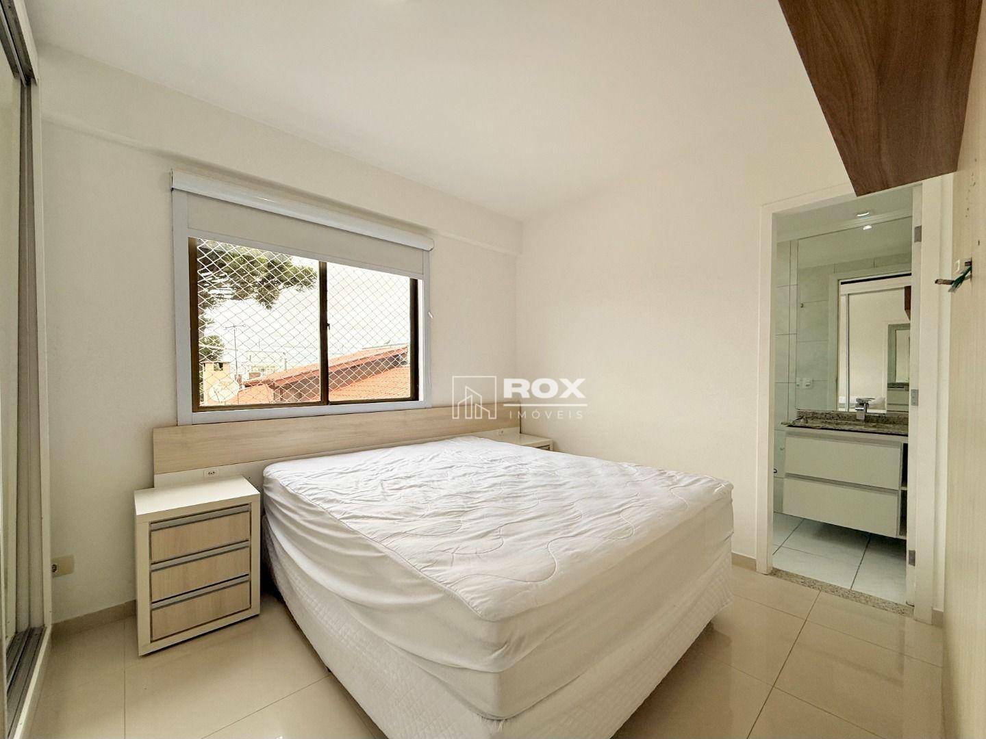 Apartamento à venda com 2 quartos, 75m² - Foto 18