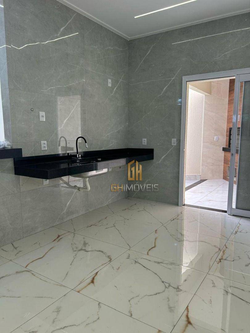Casa à venda com 2 quartos, 132m² - Foto 3