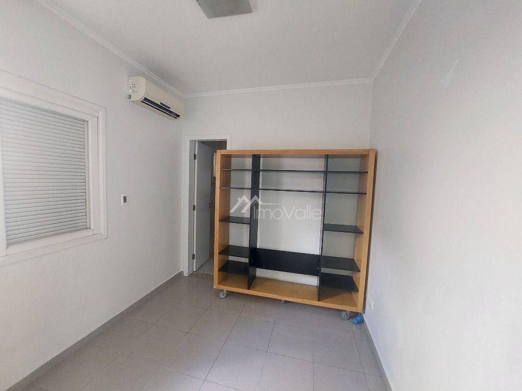 Casa de Condomínio para alugar com 5 quartos, 350m² - Foto 18