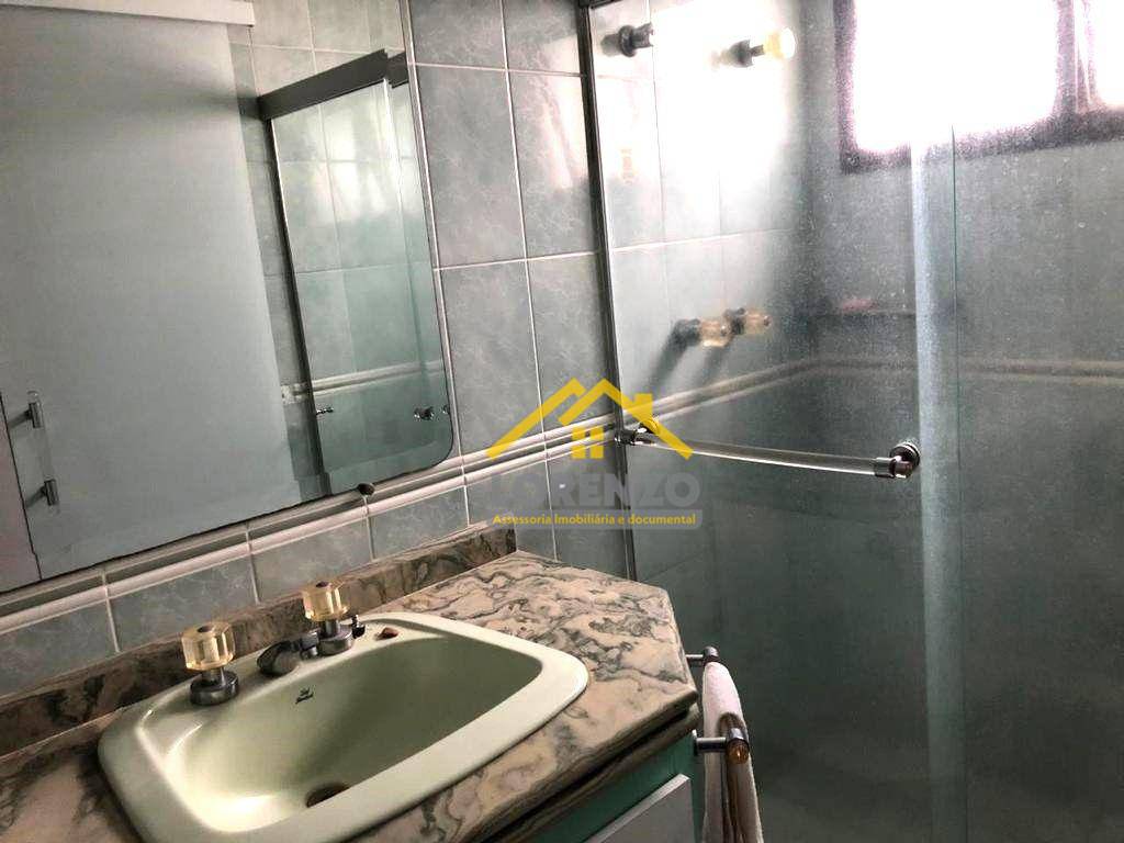 Apartamento à venda com 3 quartos, 225m² - Foto 18