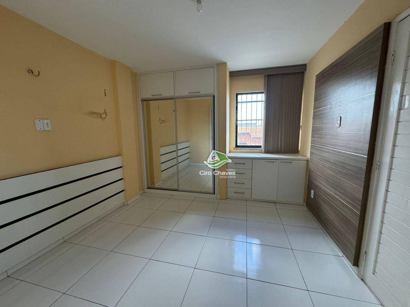 Apartamento à venda com 2 quartos, 76m² - Foto 11