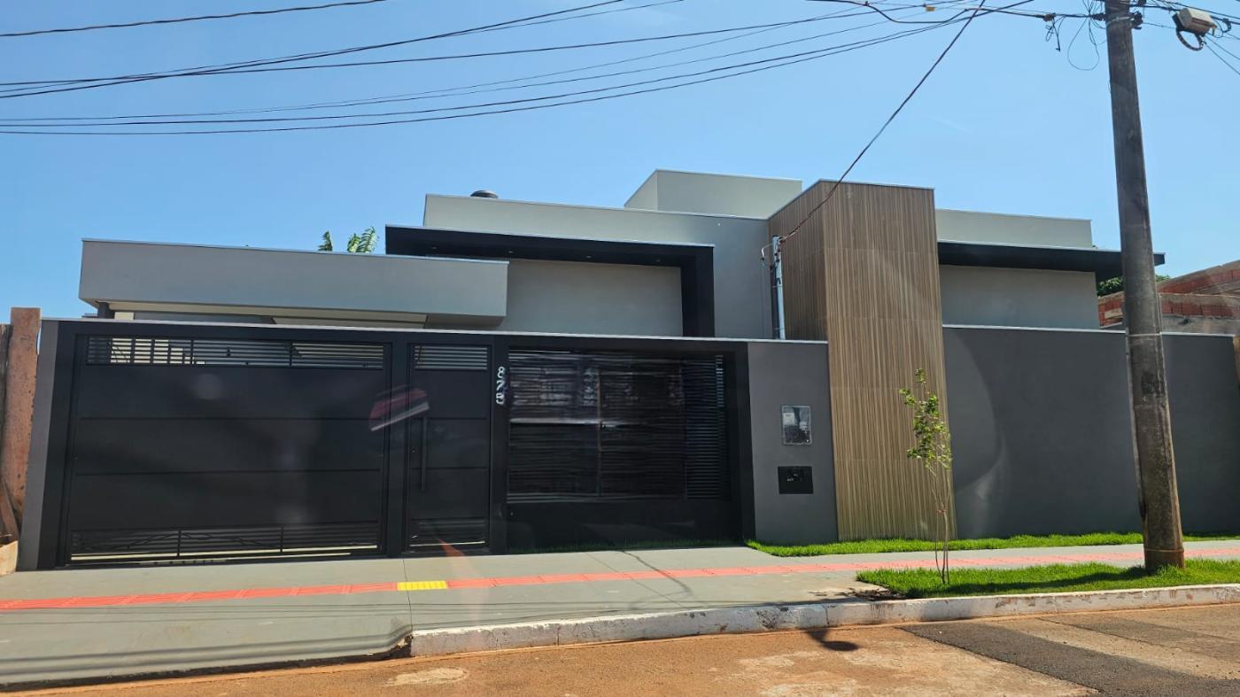 Casa à venda com 3 quartos, 150m² - Foto 1