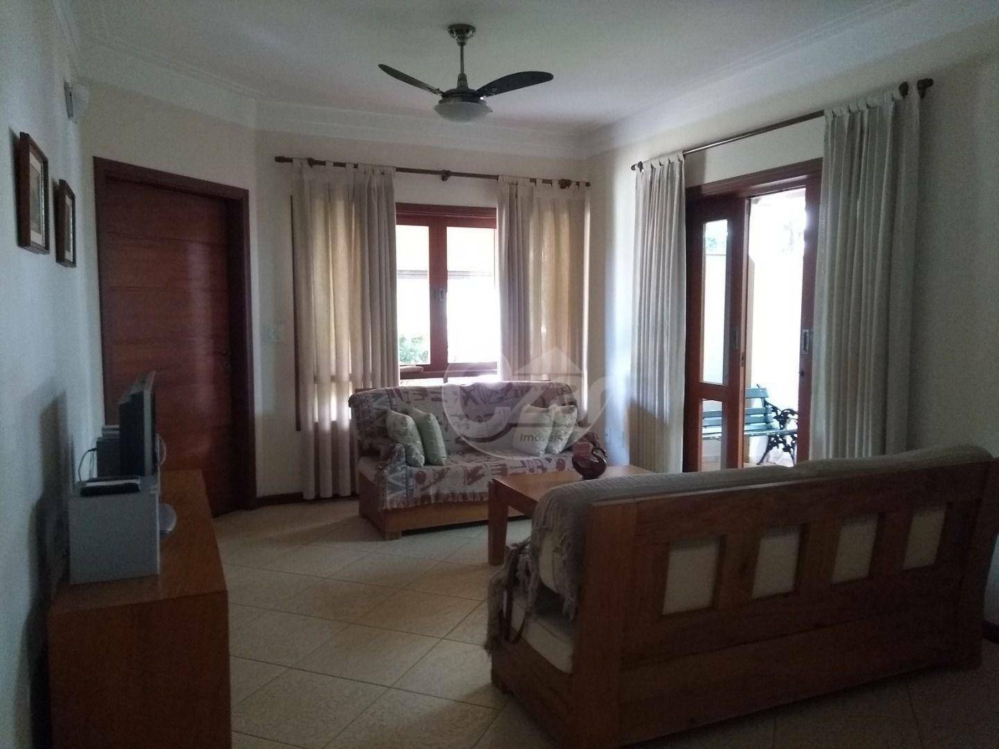 Casa à venda com 3 quartos, 208m² - Foto 4