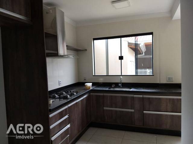 Casa à venda com 2 quartos, 110m² - Foto 6