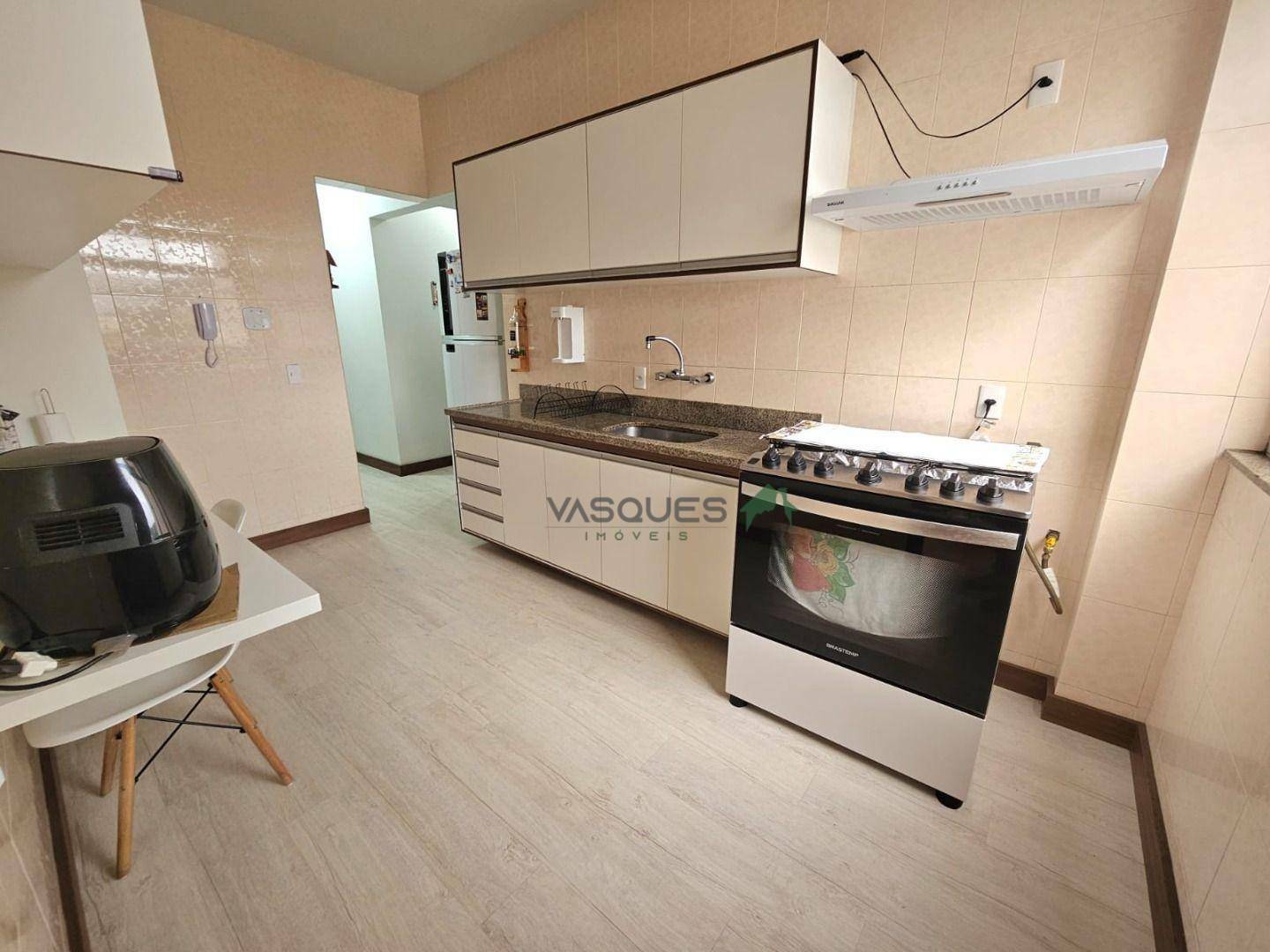 Apartamento à venda com 2 quartos, 76m² - Foto 13