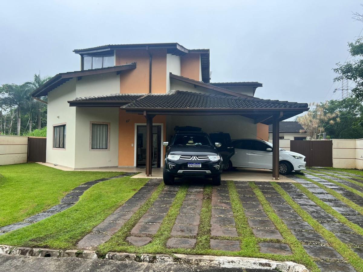 Casa de Condomínio à venda com 5 quartos, 300m² - Foto 2