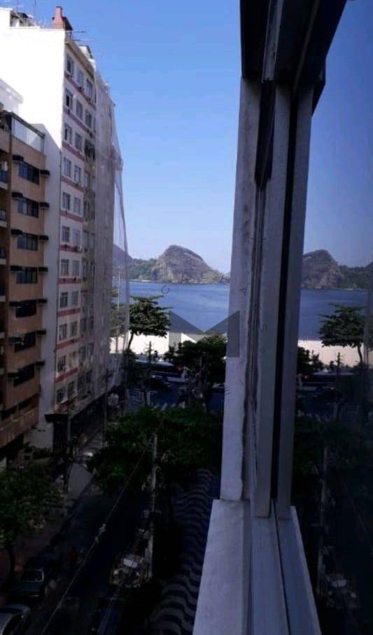 Apartamento à venda com 4 quartos, 260m² - Foto 2