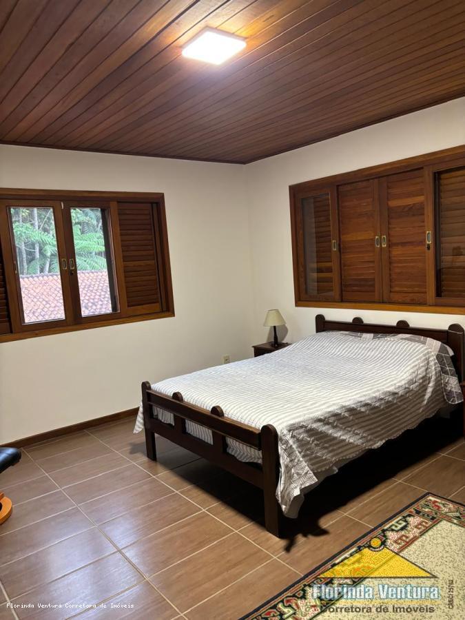 Casa de Condomínio à venda com 4 quartos, 345m² - Foto 37