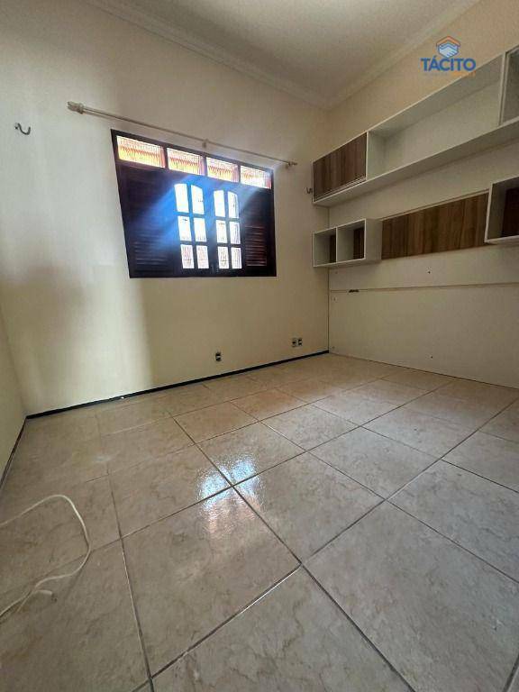 Casa à venda com 3 quartos, 200m² - Foto 15