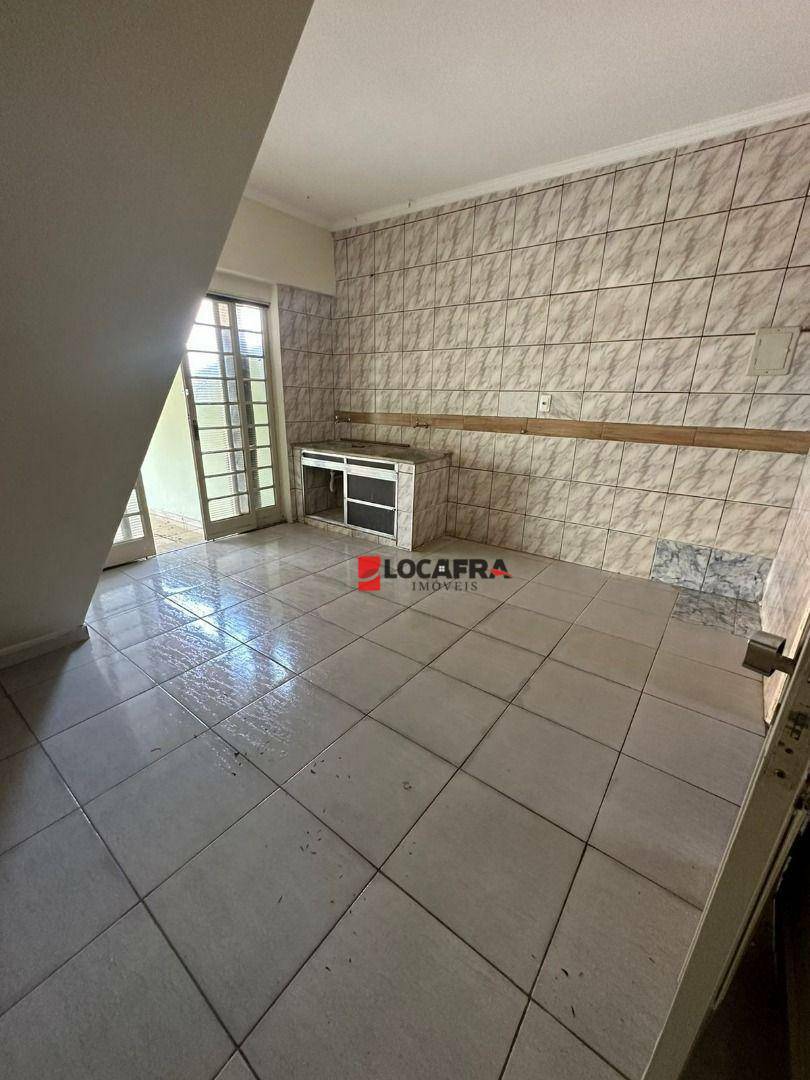 Sobrado à venda com 3 quartos, 130m² - Foto 8