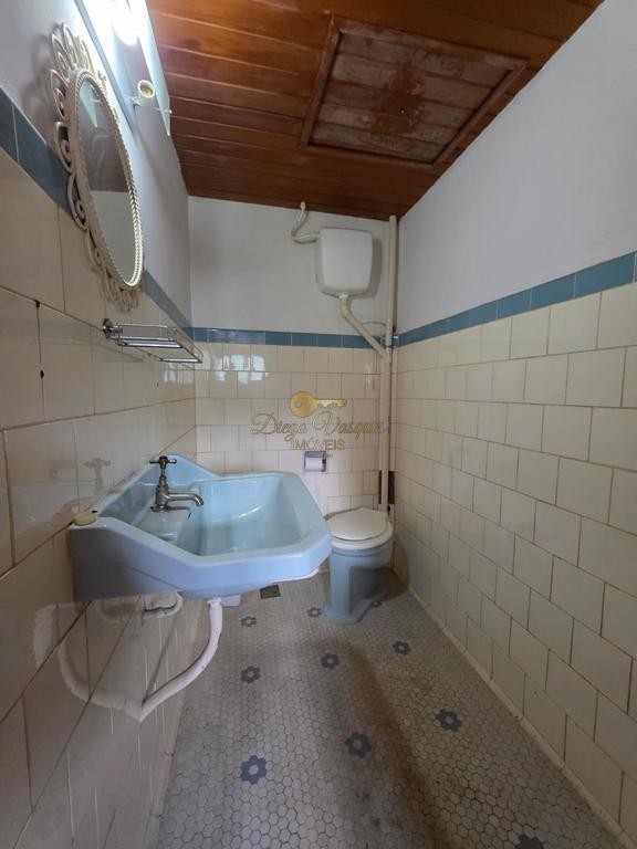 Casa à venda com 6 quartos, 375m² - Foto 34