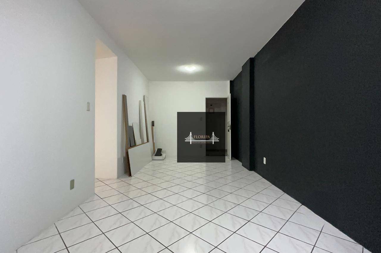 Apartamento à venda com 2 quartos, 66m² - Foto 11