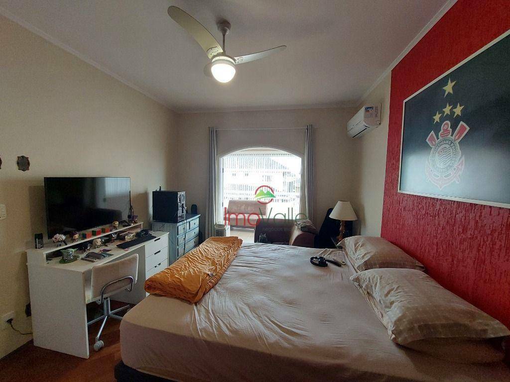 Casa de Condomínio à venda com 3 quartos, 243m² - Foto 42