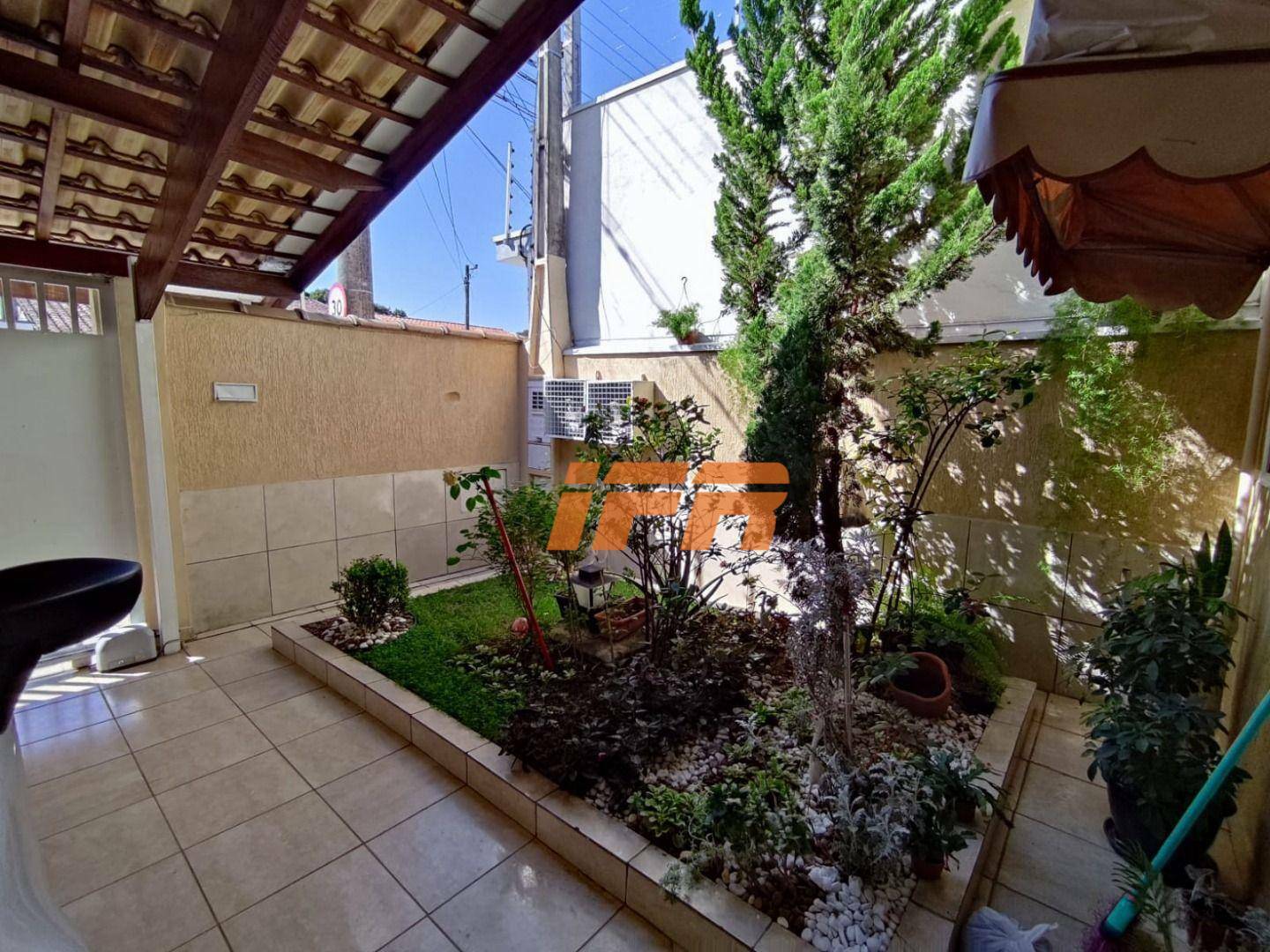 Sobrado à venda com 5 quartos, 269m² - Foto 4