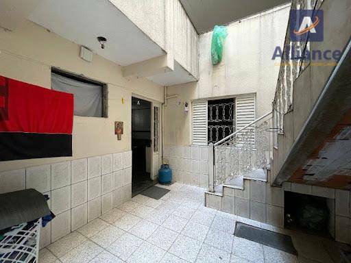 Casa à venda com 6 quartos, 160m² - Foto 19