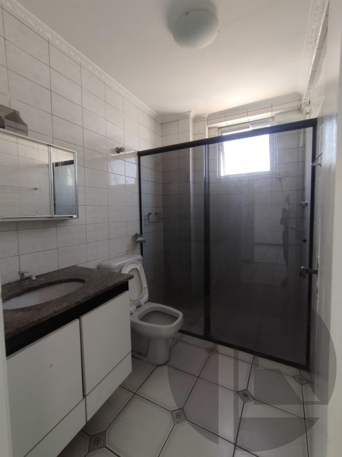 Apartamento para alugar com 2 quartos, 68m² - Foto 20