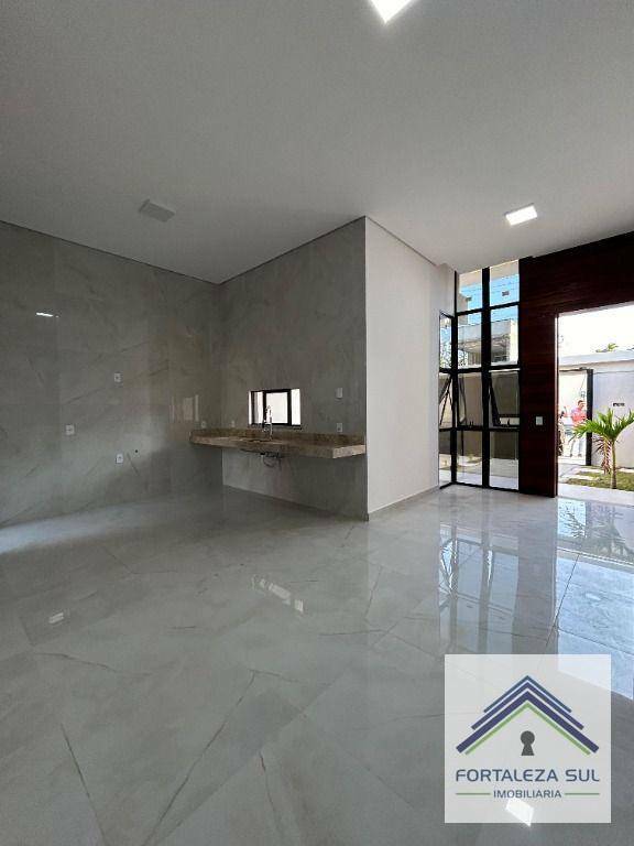 Casa à venda com 2 quartos, 82m² - Foto 4