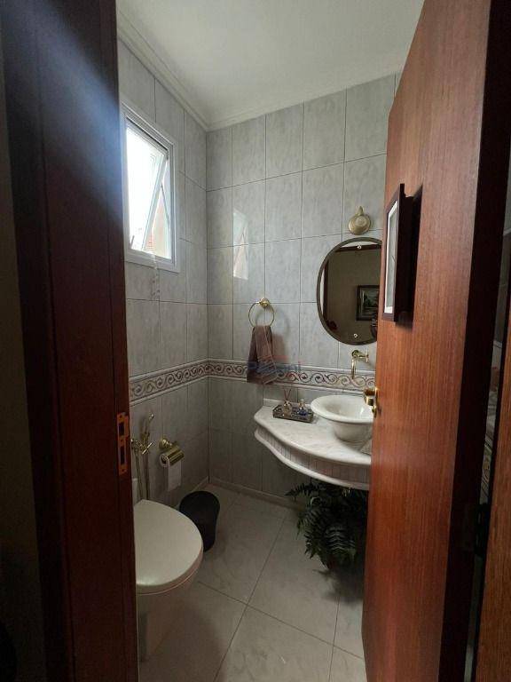Casa para alugar com 3 quartos, 135m² - Foto 31