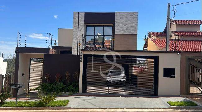 Sobrado, 3 quartos, 226 m² - Foto 1