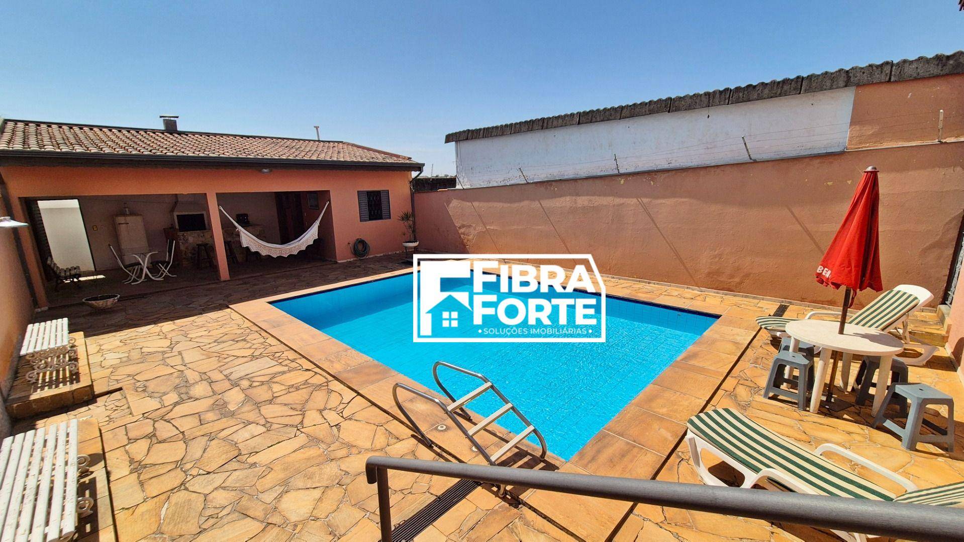 Casa, 3 quartos, 254 m² - Foto 1