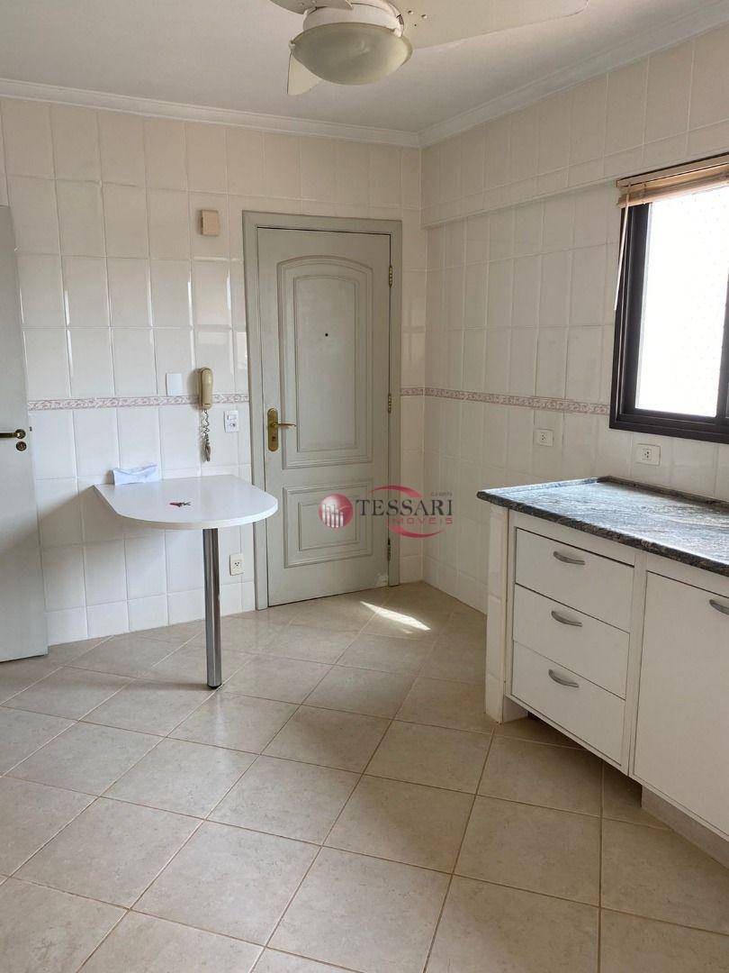 Apartamento à venda com 3 quartos, 130m² - Foto 11