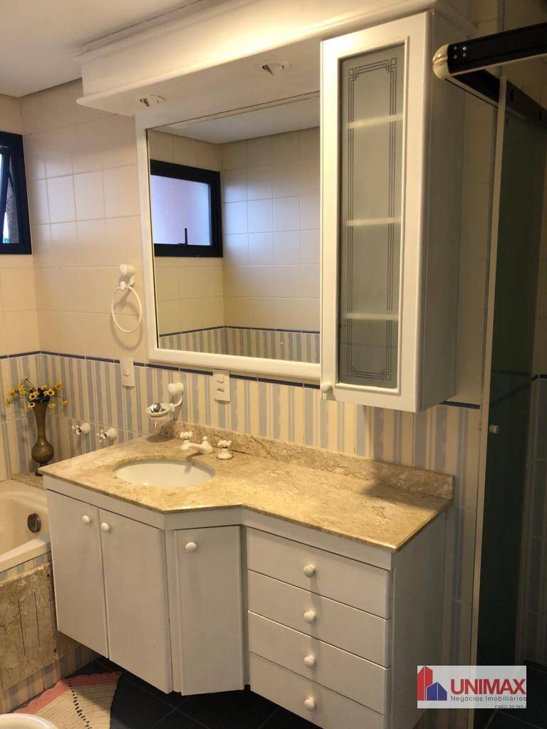 Apartamento à venda com 3 quartos, 168m² - Foto 19