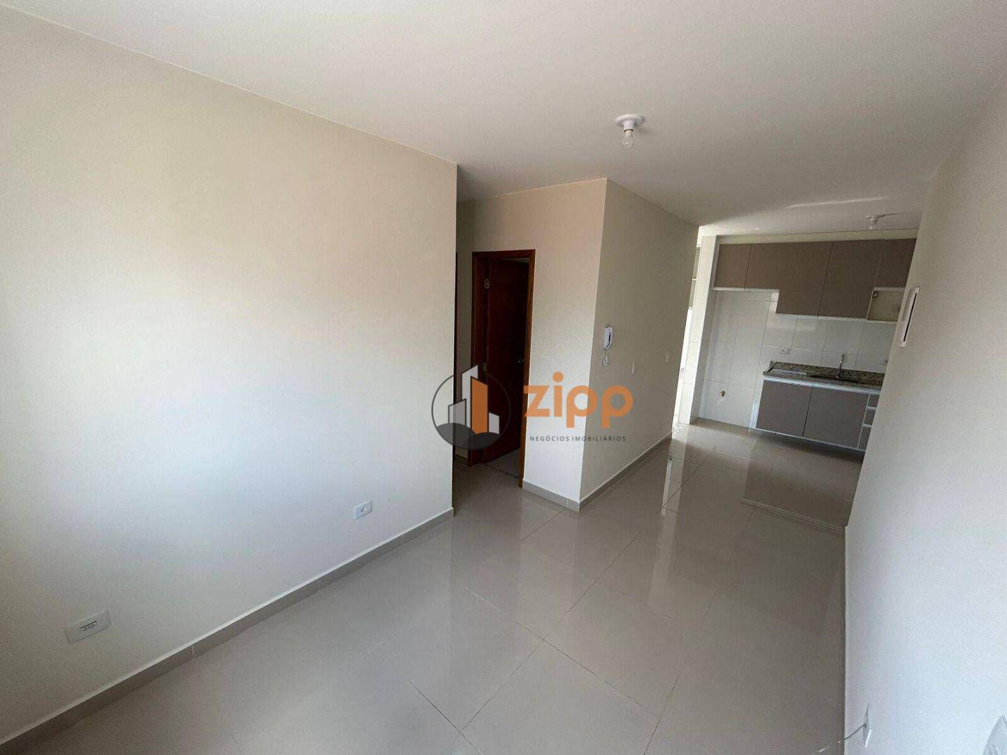 Casa para alugar com 2 quartos, 45m² - Foto 9