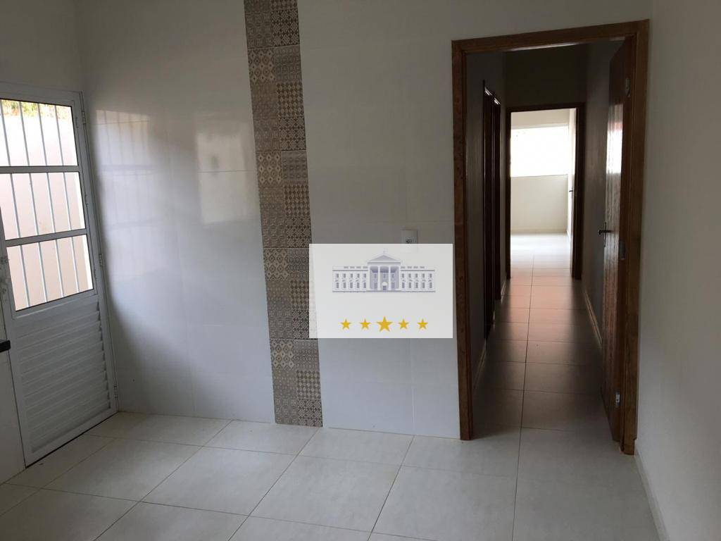 Casa à venda com 2 quartos, 92m² - Foto 10