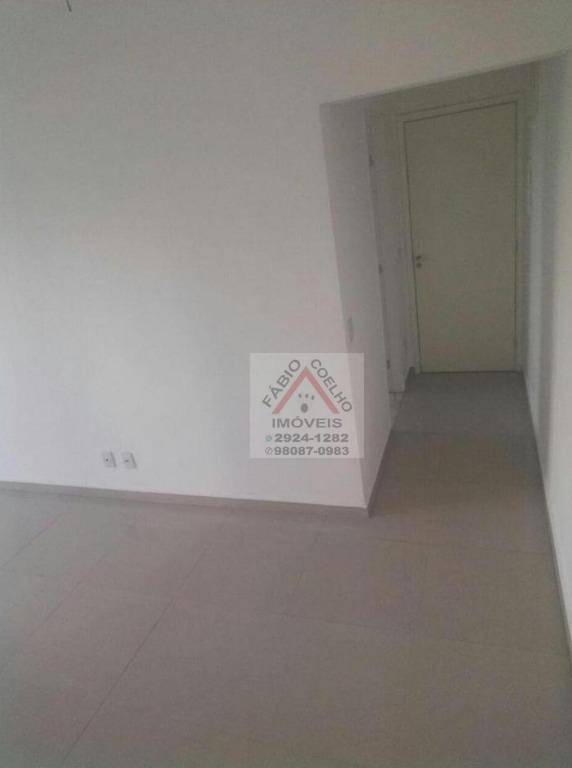 Apartamento à venda com 2 quartos, 65m² - Foto 10