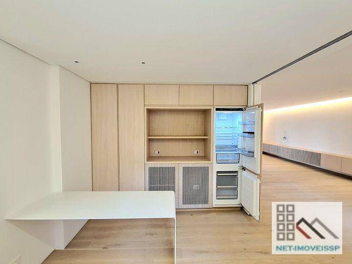 Apartamento à venda com 3 quartos, 211m² - Foto 26