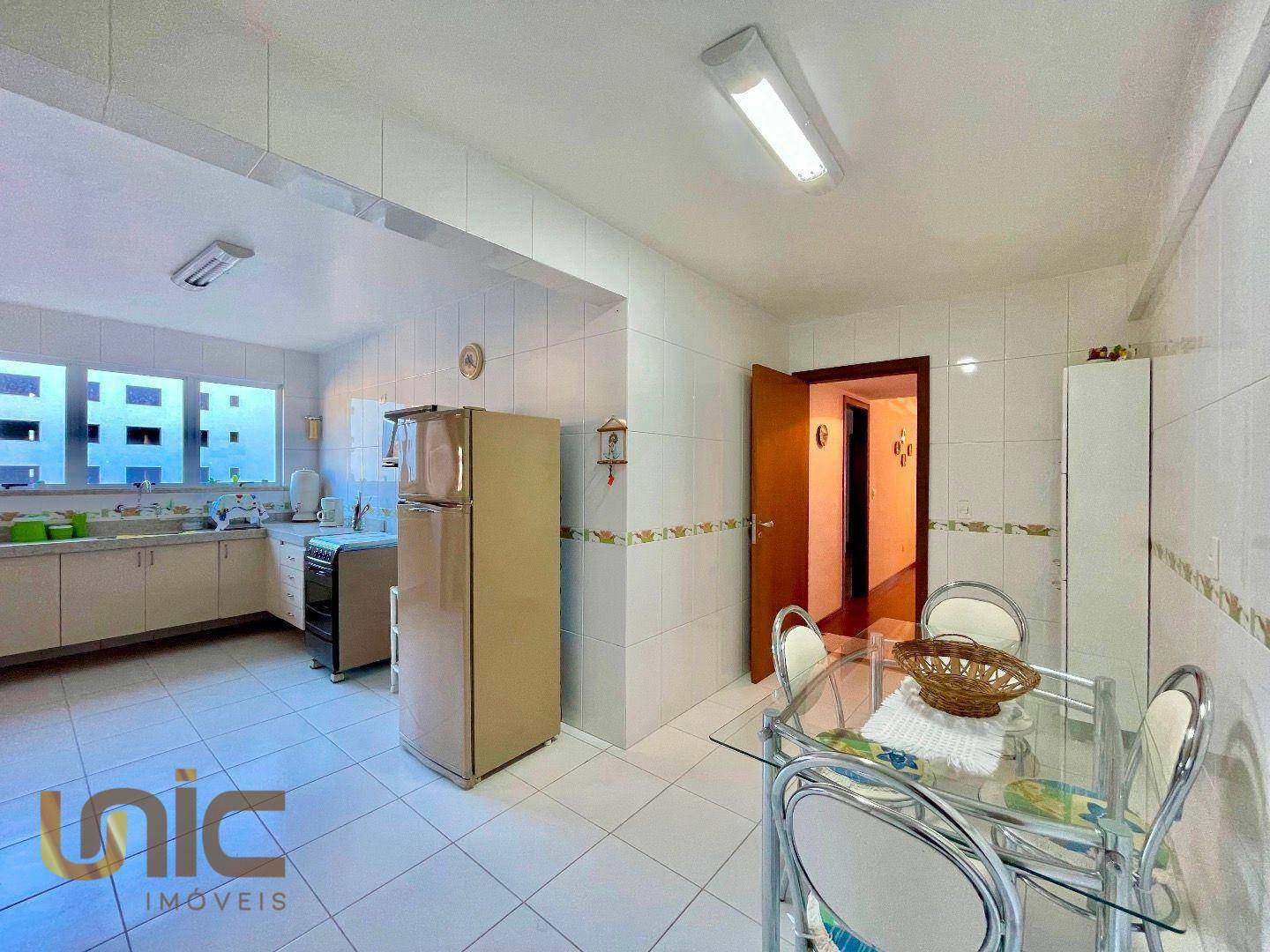 Apartamento à venda com 3 quartos, 116m² - Foto 13