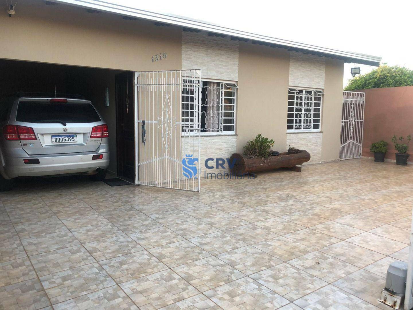 Casa à venda com 4 quartos, 170m² - Foto 2